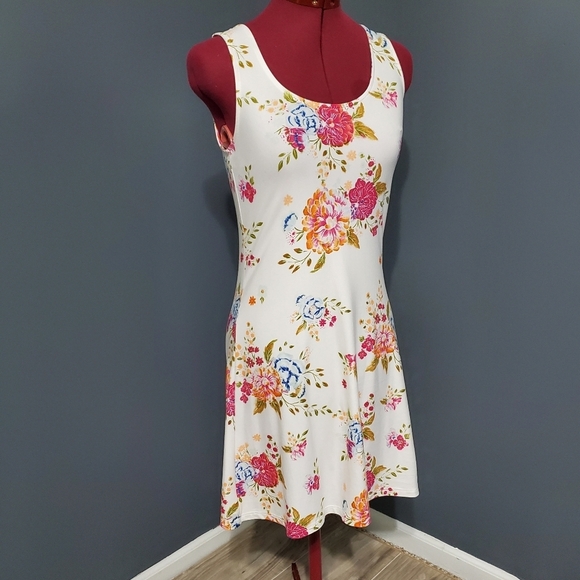 Mudd Skater Dress Floral Pink Blue - Picture 1 of 5